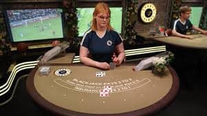 Antarmuka taruhan Live Baccarat di indomaster88 dengan chip taruhan dan tombol kontrol